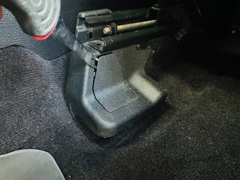 Load image into Gallery viewer, FORD ADJUSTABLE FRONT SEAT JACKERS® (FORD SUPER DUTY)
