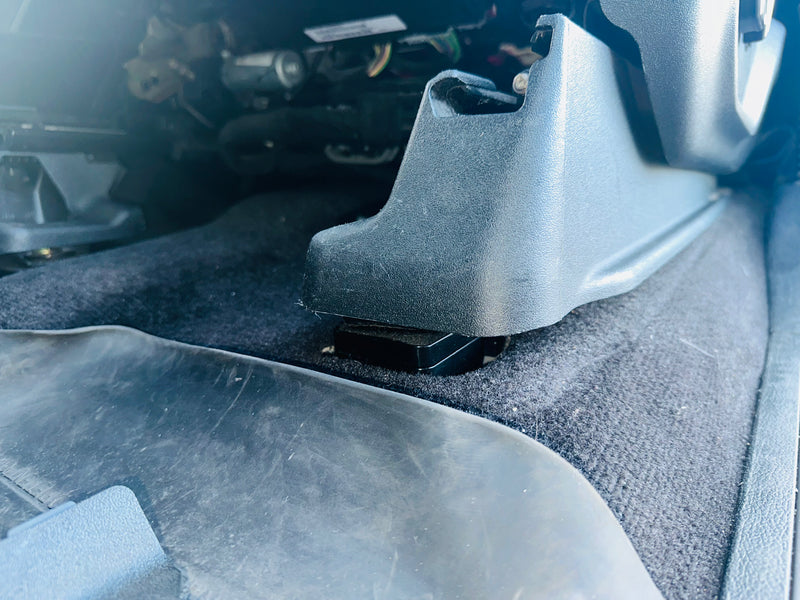 Load image into Gallery viewer, FORD ADJUSTABLE FRONT SEAT JACKERS® (FORD SUPER DUTY)