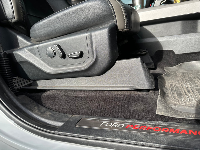 Load image into Gallery viewer, FORD SEAT JACKER® BOOSTER BUNDLE® (F150, SUPER DUTY, AND EXPEDITION+)