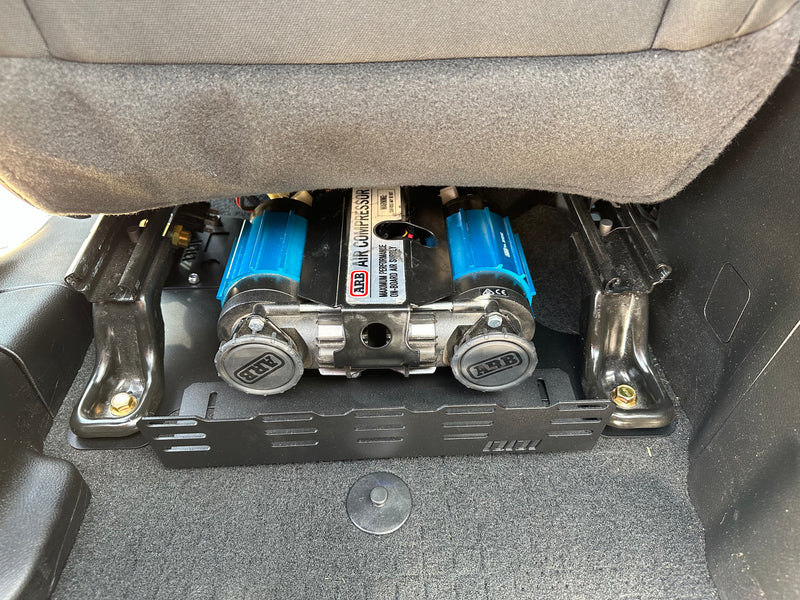 Load image into Gallery viewer, JEEP UNDER SEAT COMPRESSOR MOUNT (WRANGLER JLU AND GLADIATOR)