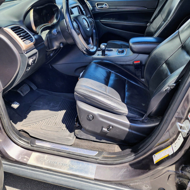 Load image into Gallery viewer, JEEP FRONT SEAT JACKERS® (GRAND CHEROKEE) - Desert Does It