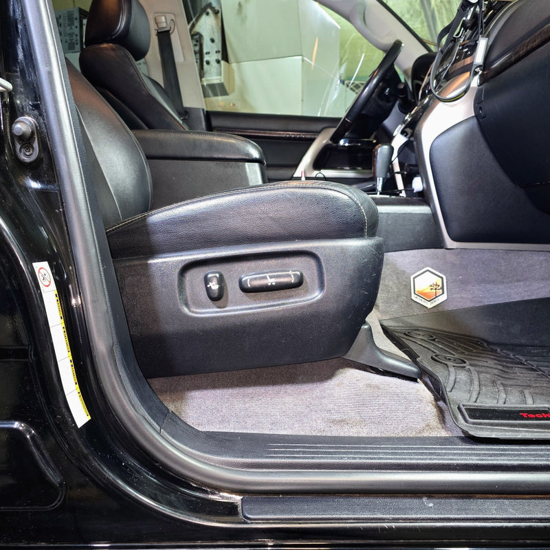 Load image into Gallery viewer, TOYOTA FRONT SEAT JACKERS® (LAND CRUISER AND LX570) - Desert Does It