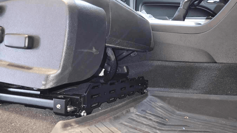 Load image into Gallery viewer, GM FRONT MULTI MOUNT PANEL (SILVERADO AND SIERRA) - Desert Does It