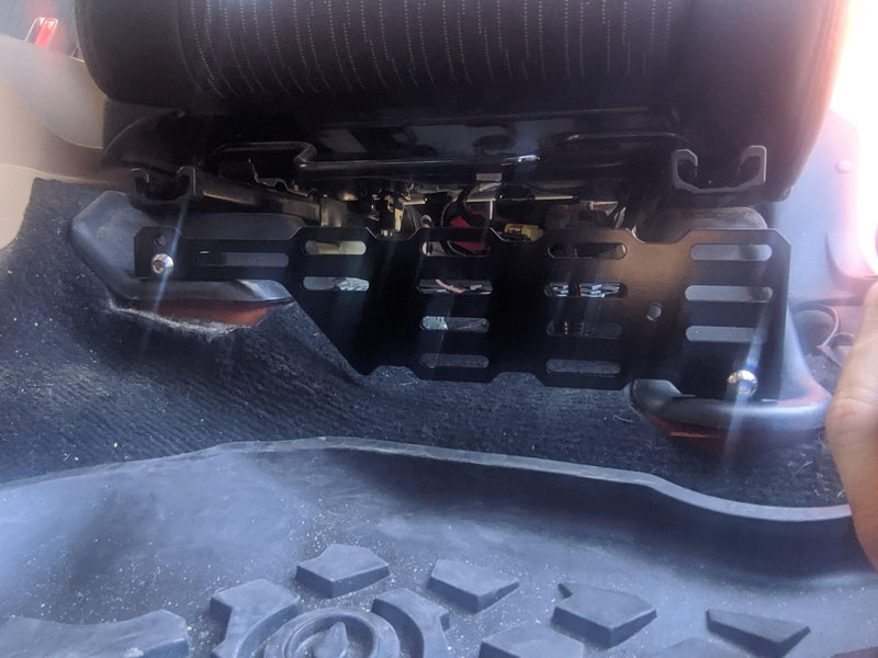 Load image into Gallery viewer, JEEP FRONT MULTI MOUNT PANEL (WRANGLER JKU) - Desert Does It