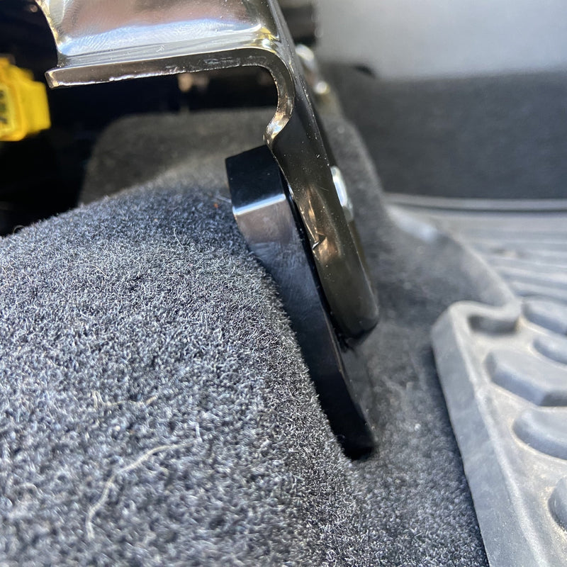 Load image into Gallery viewer, RAM ADJUSTABLE FRONT SEAT JACKERS® (2500 AND 3500) - Desert Does It