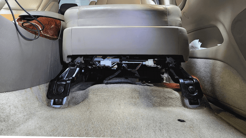 Load image into Gallery viewer, TOYOTA FRONT SEAT JACKERS® (TUNDRA, SEQUOIA, SIENNA AND T100) - Desert Does It