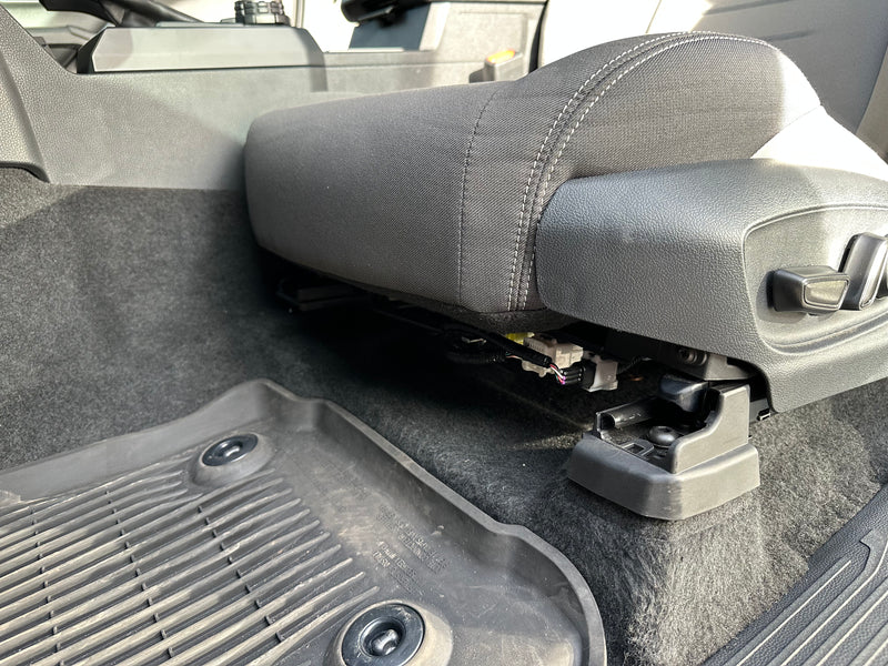 Load image into Gallery viewer, TOYOTA ADJUSTABLE FRONT SEAT JACKERS® W/OPTIONAL MMP (TACOMA)
