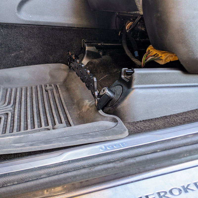 Load image into Gallery viewer, DODGE FRONT MULTI MOUNT PANEL (DURANGO) - Desert Does It
