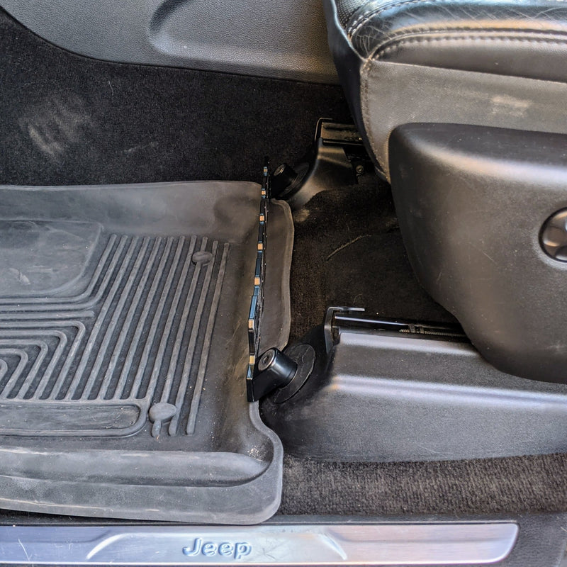 Load image into Gallery viewer, DODGE FRONT MULTI MOUNT PANEL (DURANGO) - Desert Does It
