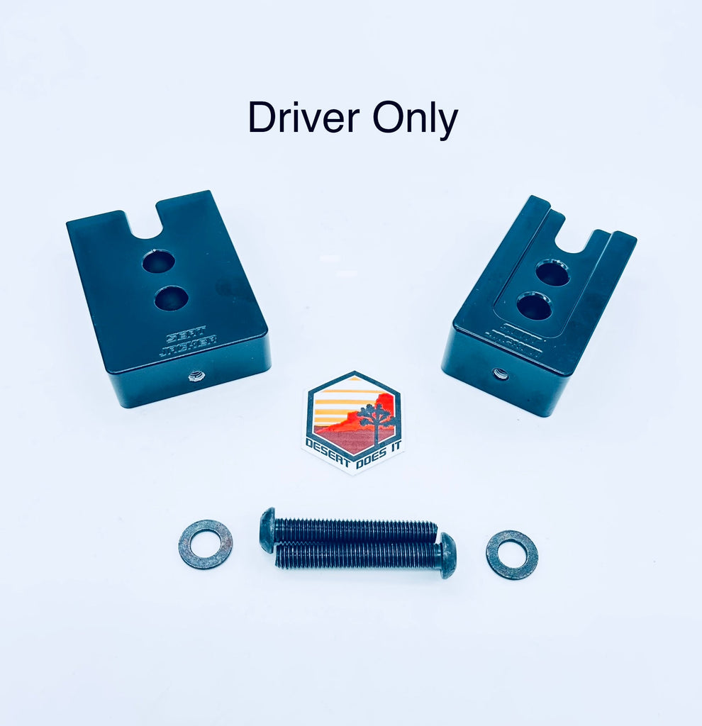 GM FRONT SEAT JACKERS® (COLORADO AND CANYON) - Desert Does It