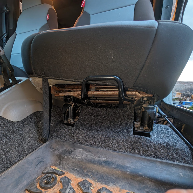 Load image into Gallery viewer, JEEP FRONT SEAT JACKERS® (WRANGLER TJ AND UNLIMITED LJ) - Desert Does It
