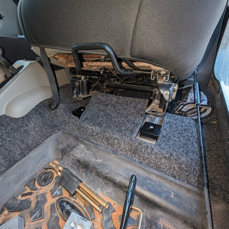 Load image into Gallery viewer, JEEP FRONT SEAT JACKERS® (WRANGLER TJ AND UNLIMITED LJ) - Desert Does It
