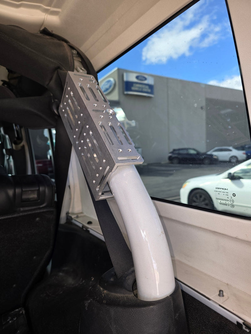 Load image into Gallery viewer, JEEP ROLL BAR TRIPLE MOLLE (WRANGLER JKU) - Desert Does It
