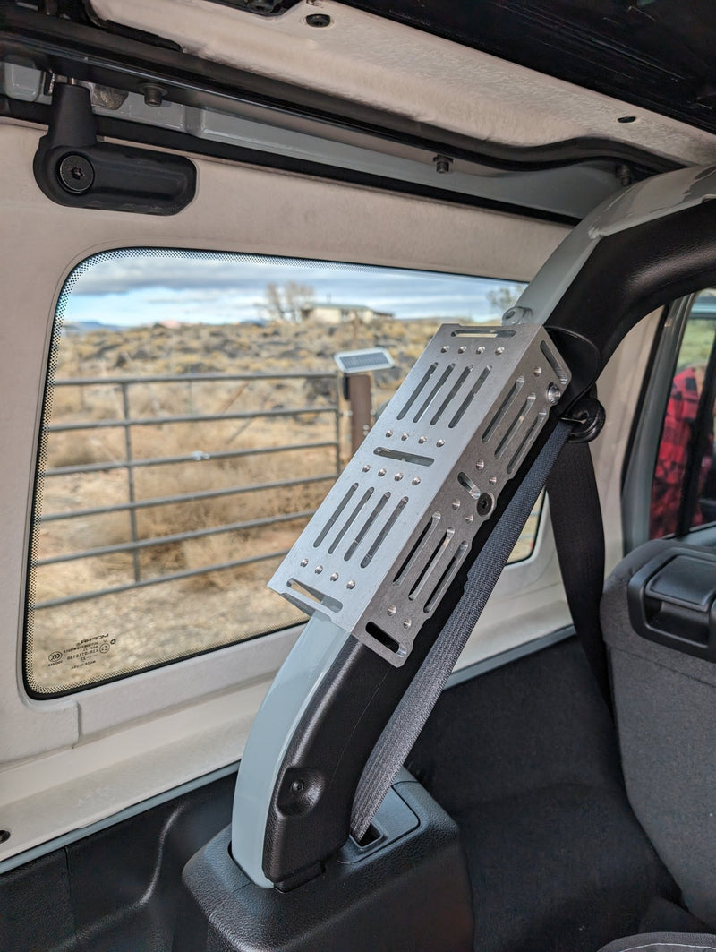 Load image into Gallery viewer, JEEP ROLL BAR TRIPLE MOLLE (WRANGLER JLU) - Desert Does It
