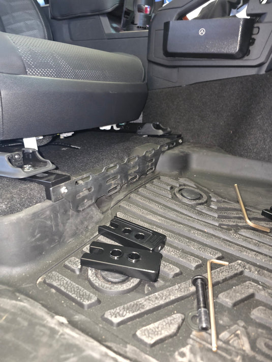 TOYOTA ADJUSTABLE FRONT SEAT JACKERS® W/OPTIONAL MMP (4RUNNER) - Desert Does It