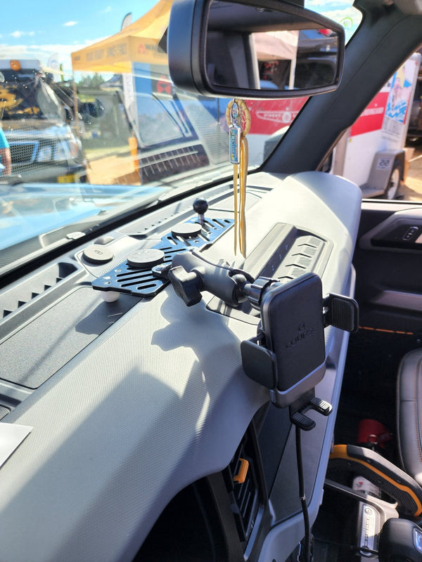 FORD BASIC DASH MOLLE (BRONCO) - Desert Does It