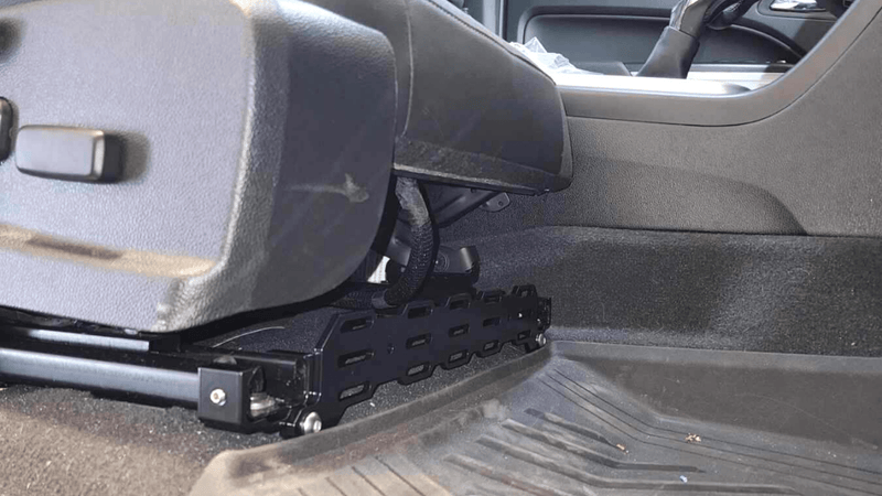 Load image into Gallery viewer, GM FRONT MULTI MOUNT PANEL (SILVERADO HD AND SIERRA HD) - Desert Does It

