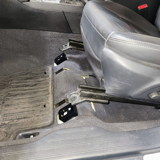 HONDA FRONT SEAT JACKERS® (RIDGELINE, PILOT, AND PASSPORT) - Desert Does It