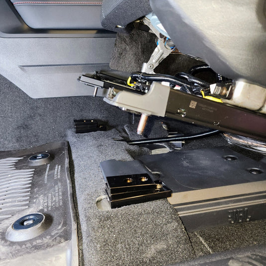 TOYOTA ADJUSTABLE FRONT SEAT JACKERS (TUNDRA, LAND CRUISER, AND 4RUNNER+) - Desert Does It