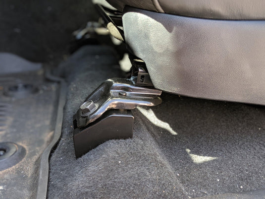 TOYOTA FRONT SEAT JACKERS® (TACOMA) - Desert Does It